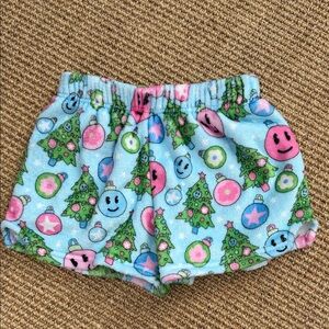 iscream fuzzy Christmas pajama shorts